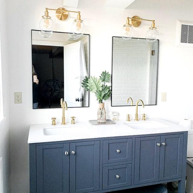 VANITY LIGHT MODEL NO. 3199