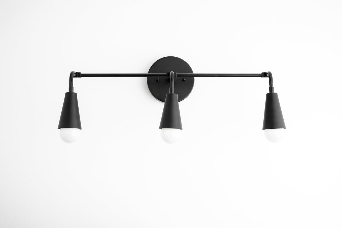 VANITY LIGHT MODEL NO. 3970