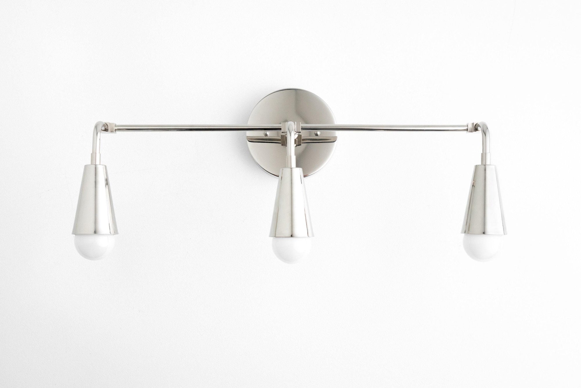 VANITY LIGHT MODEL NO. 3970