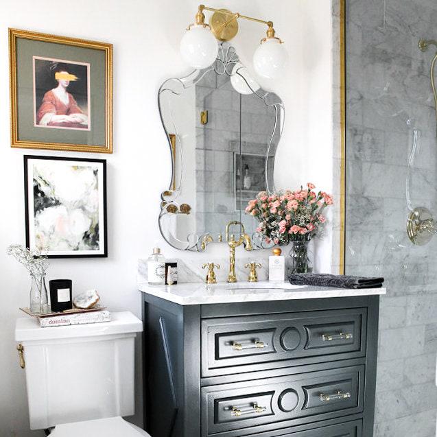 VANITY LIGHT MODEL NO. 8207