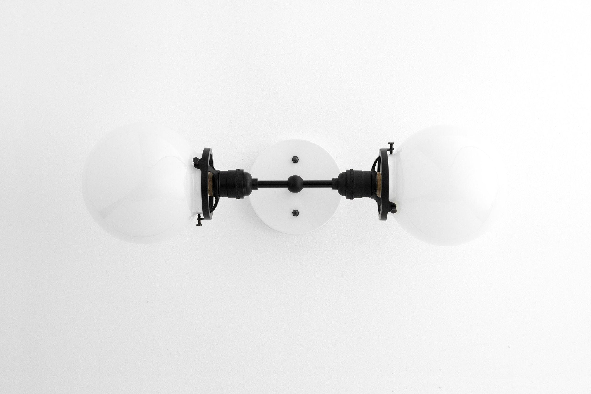 VANITY LIGHT MODEL NO. 9543