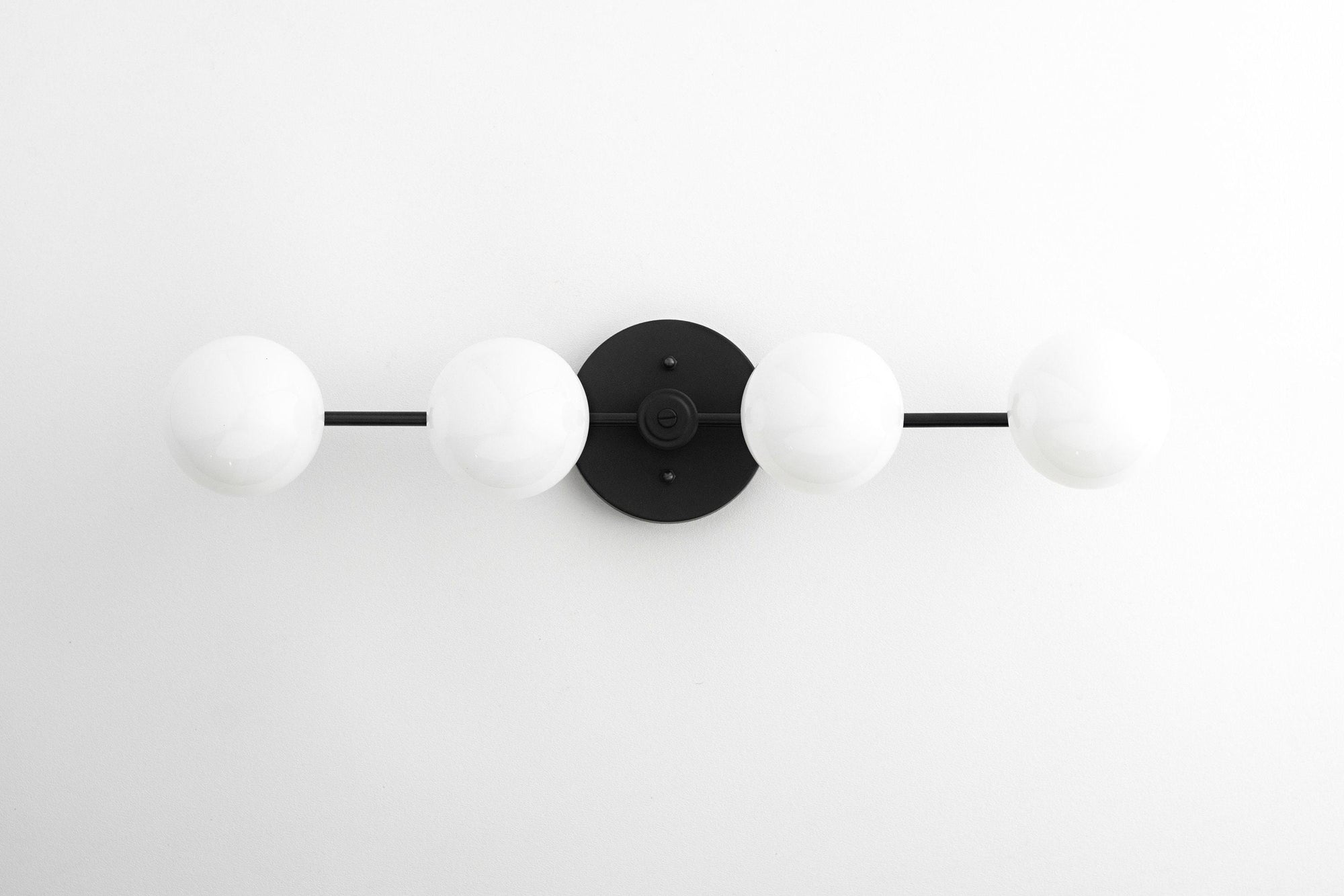 VANITY LIGHT MODEL NO. 1113