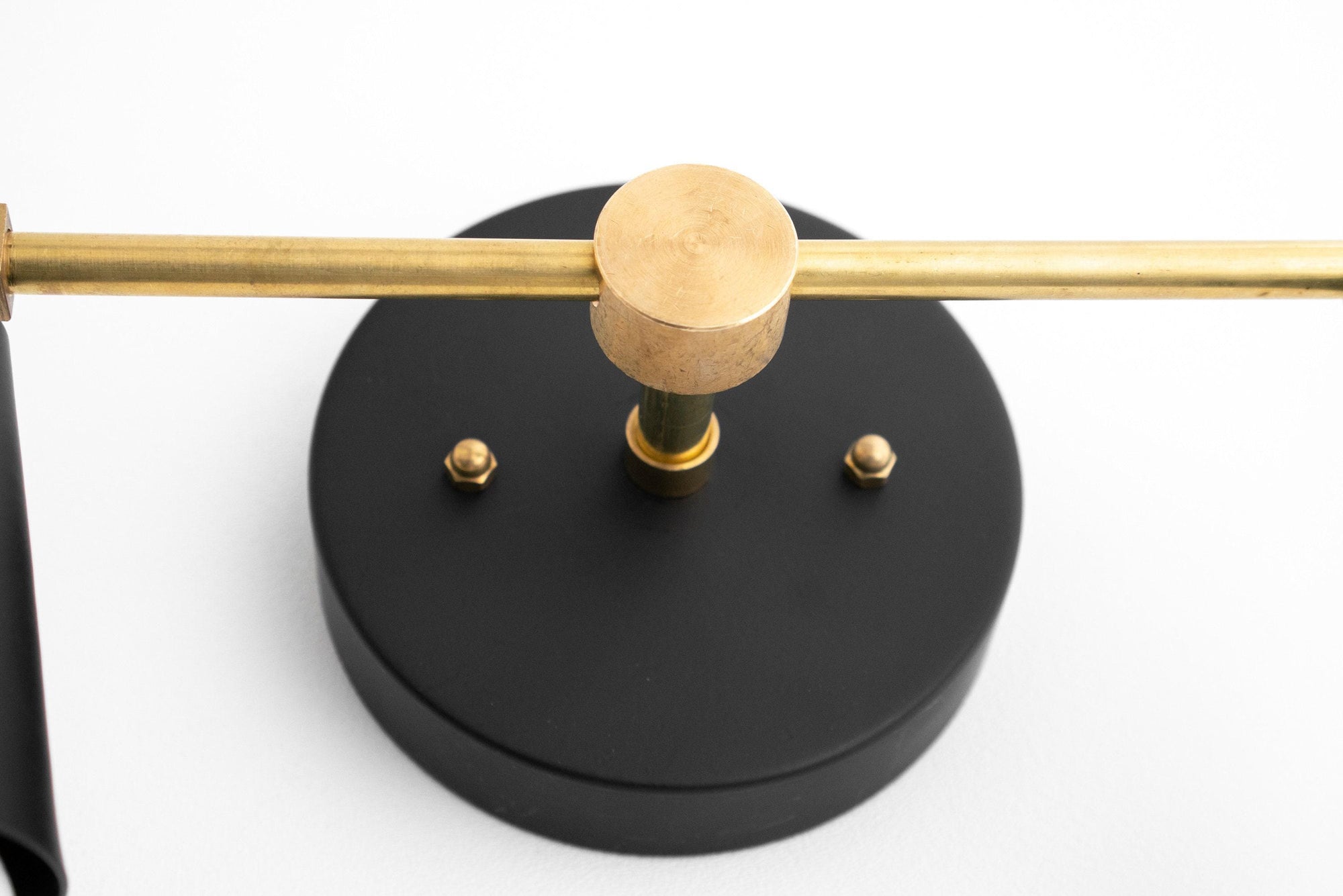 VANITY LIGHT MODEL NO. 5773