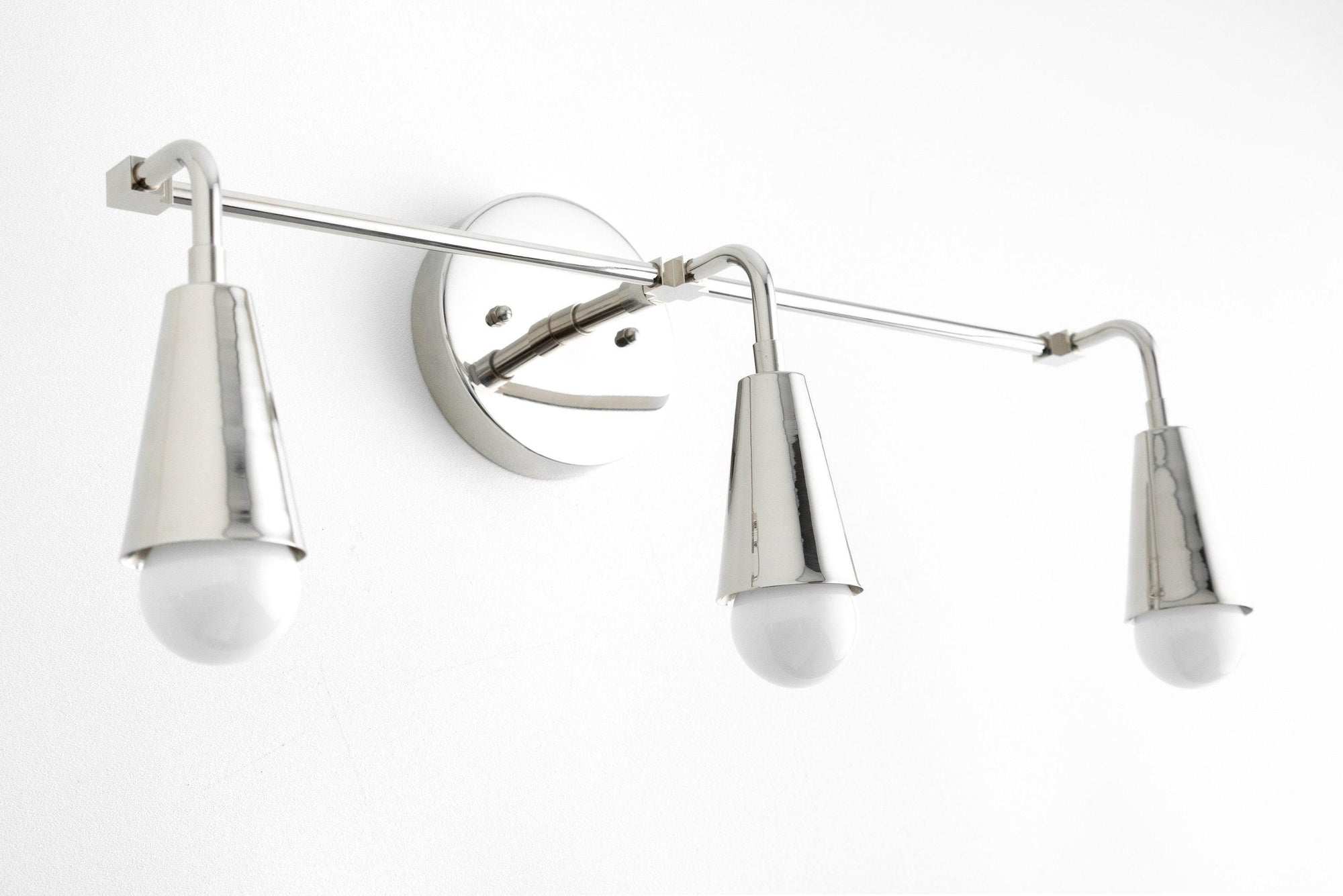 VANITY LIGHT MODEL NO. 3970