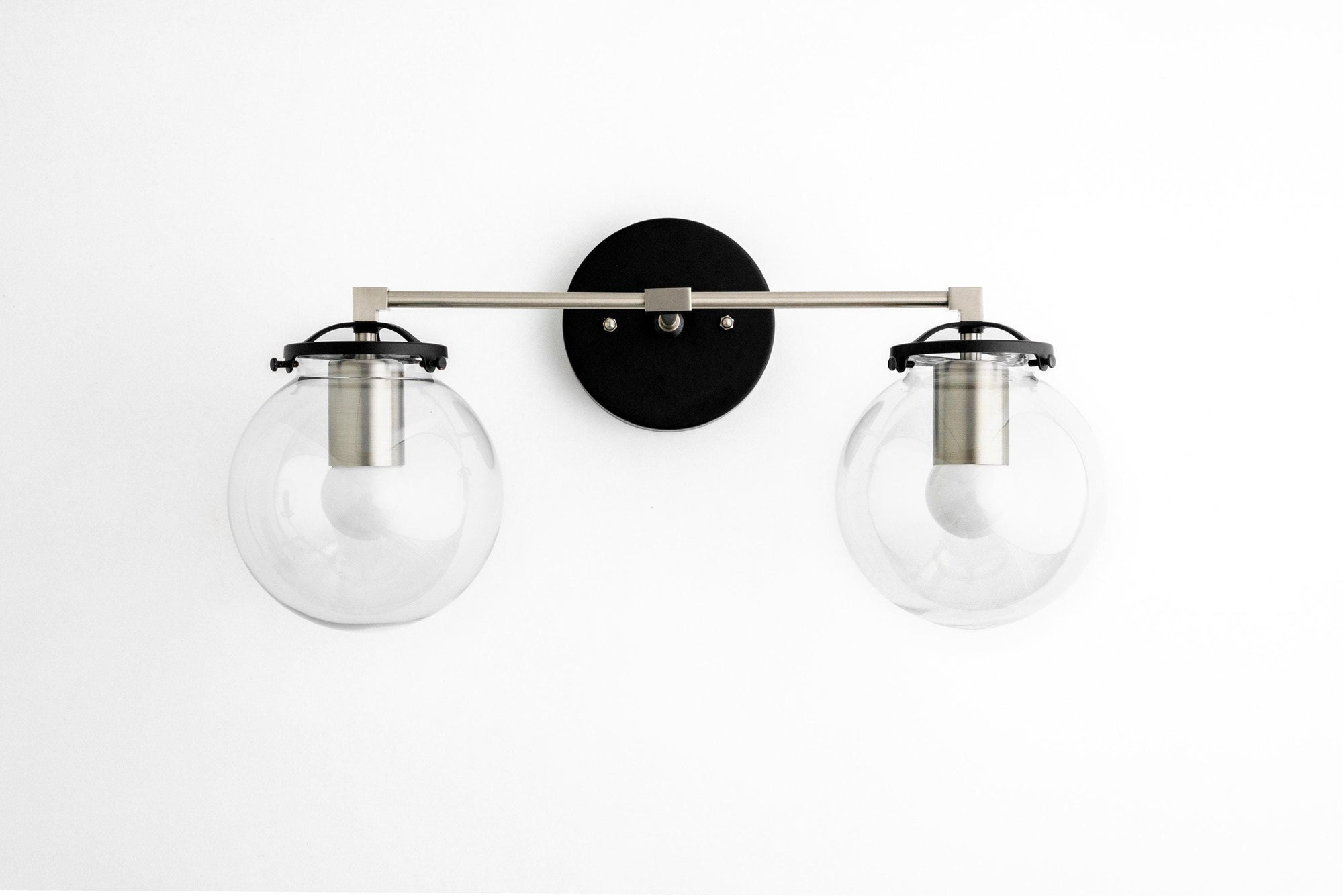 VANITY LIGHT MODEL NO. 0584
