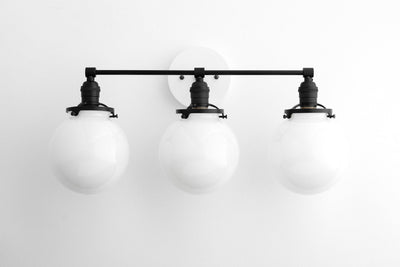 VANITY LIGHT MODEL NO. 4111