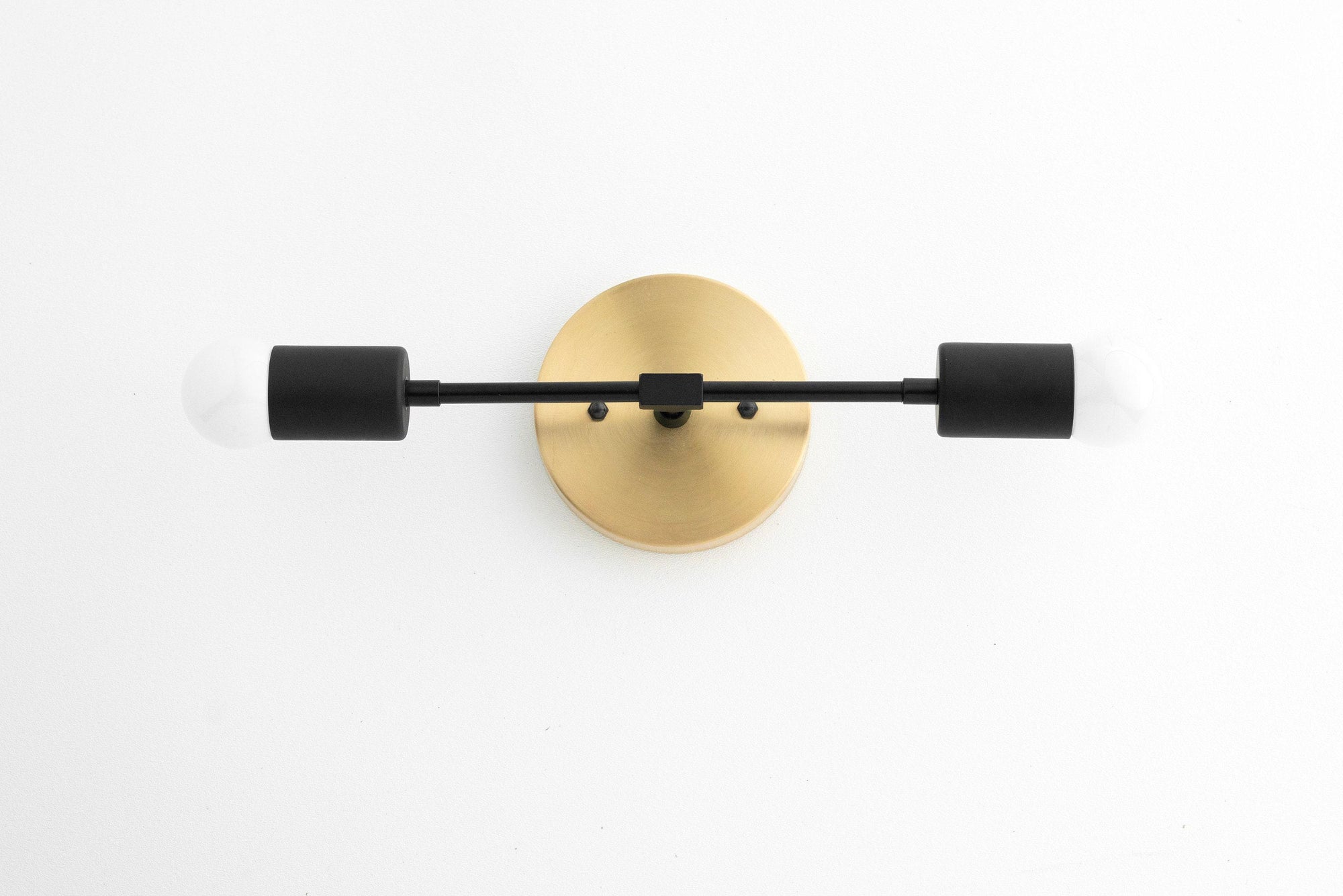 VANITY LIGHT MODEL NO. 5563