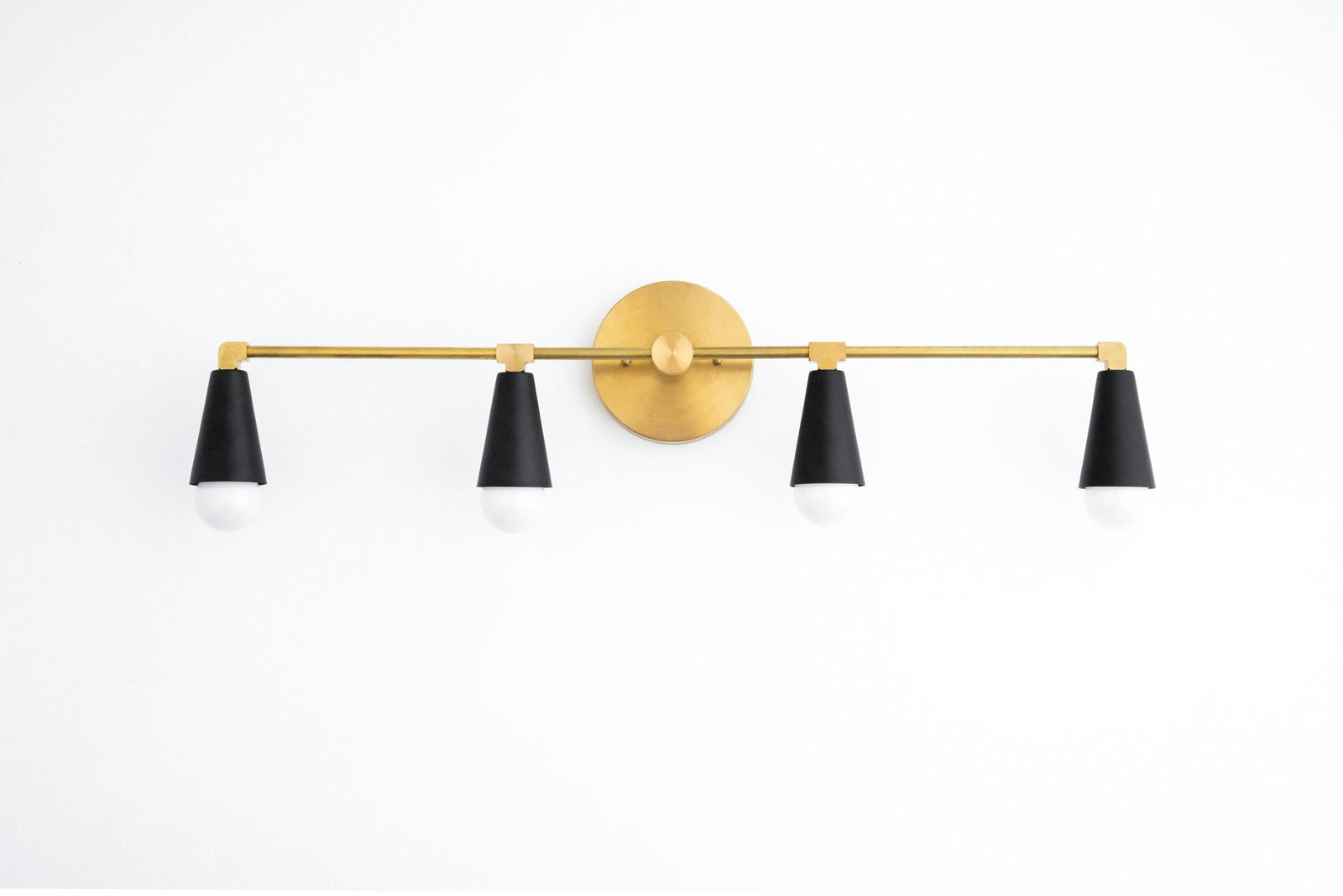 VANITY LIGHT MODEL NO. 5773
