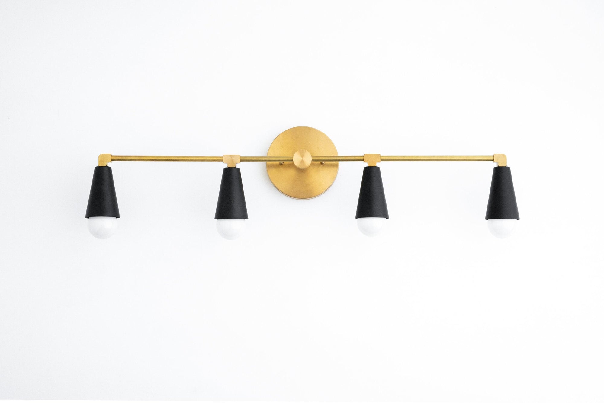 VANITY LIGHT MODEL NO. 5773