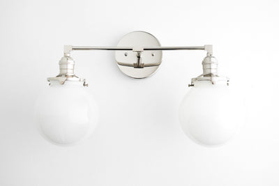 VANITY LIGHT MODEL NO. 8207