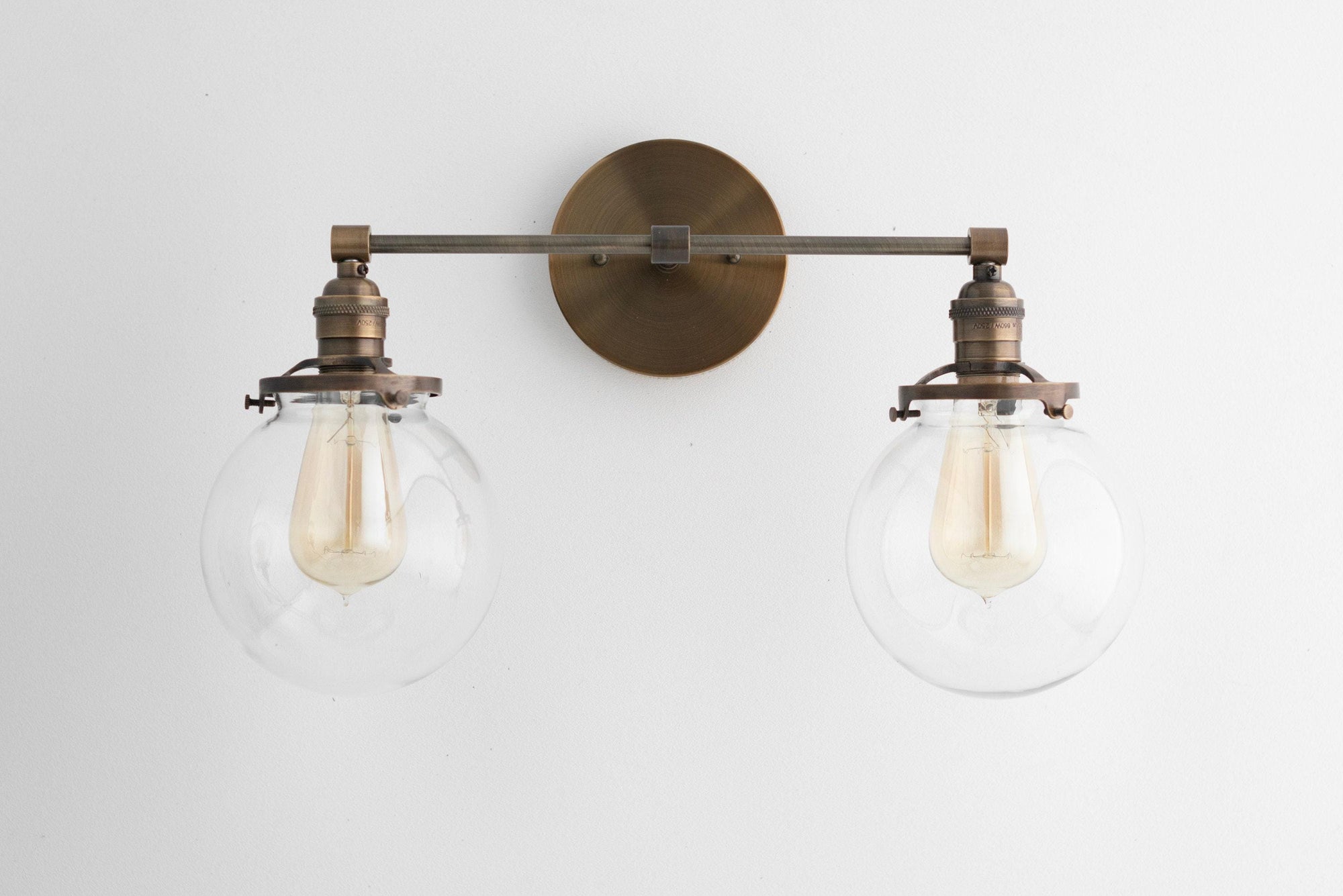 VANITY LIGHT MODEL NO. 3199