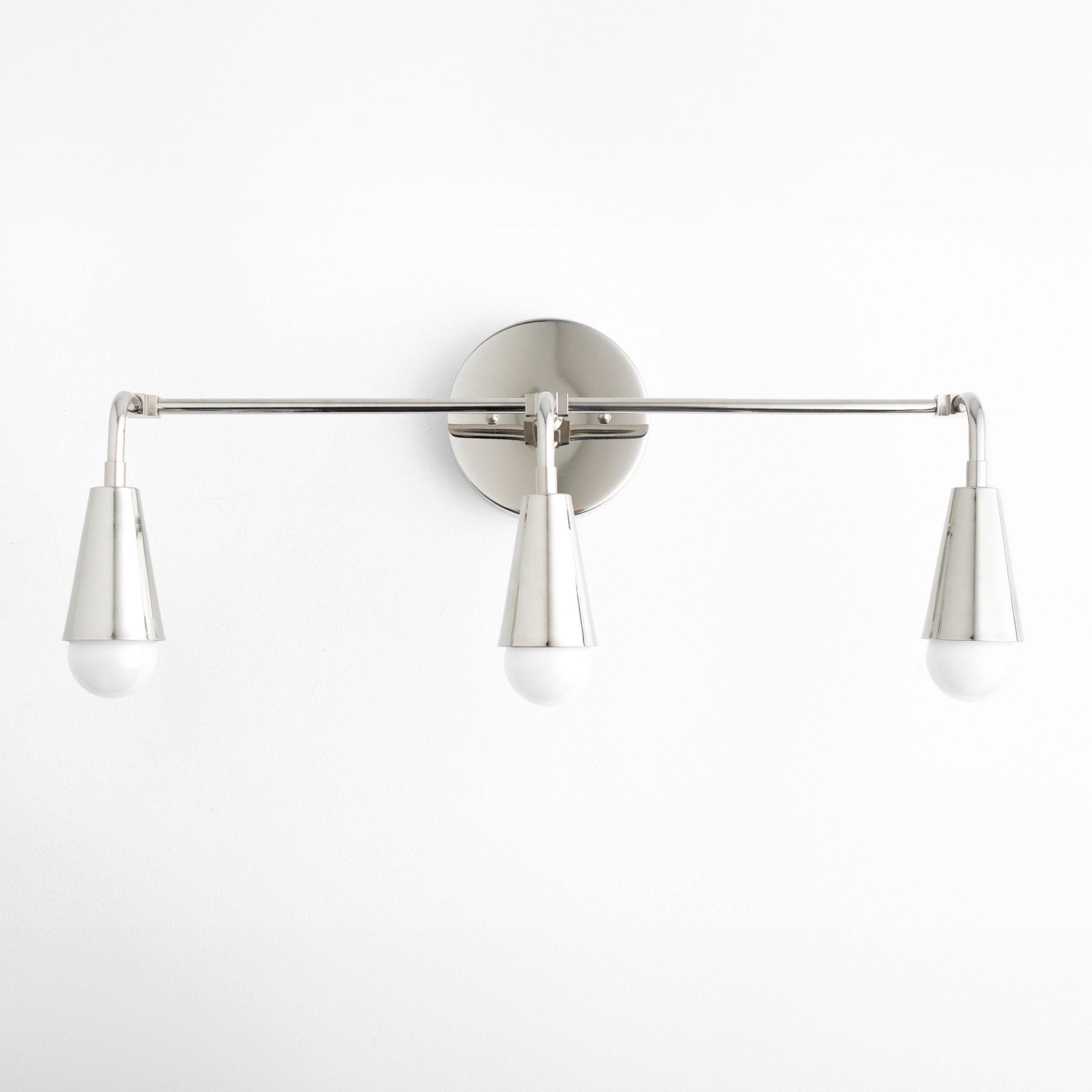 VANITY LIGHT MODEL NO. 3970