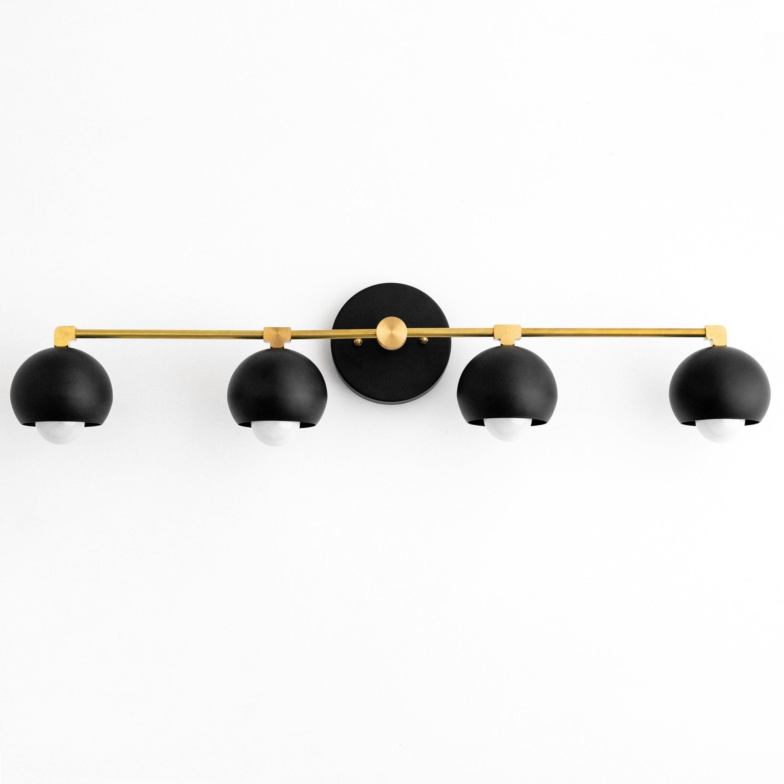 VANITY LIGHT MODEL NO. 0190