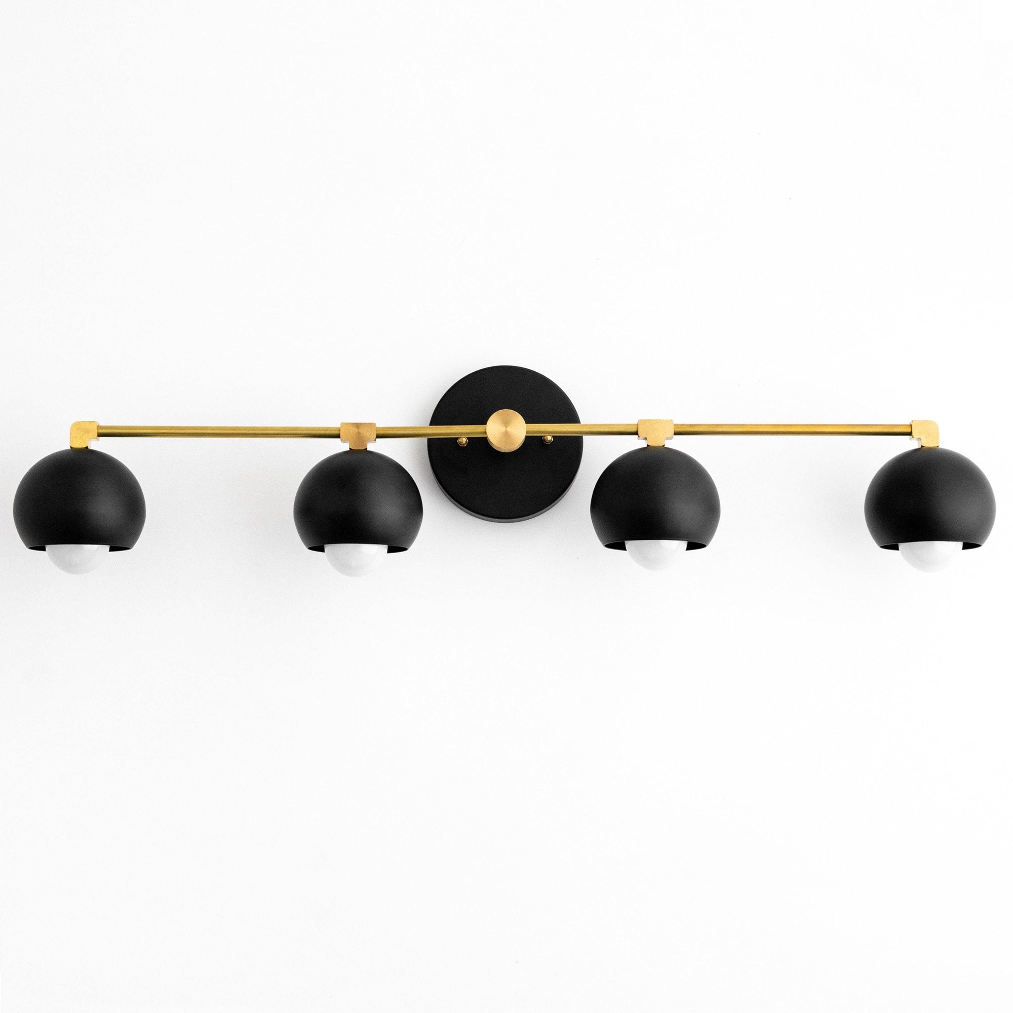 VANITY LIGHT MODEL NO. 0190