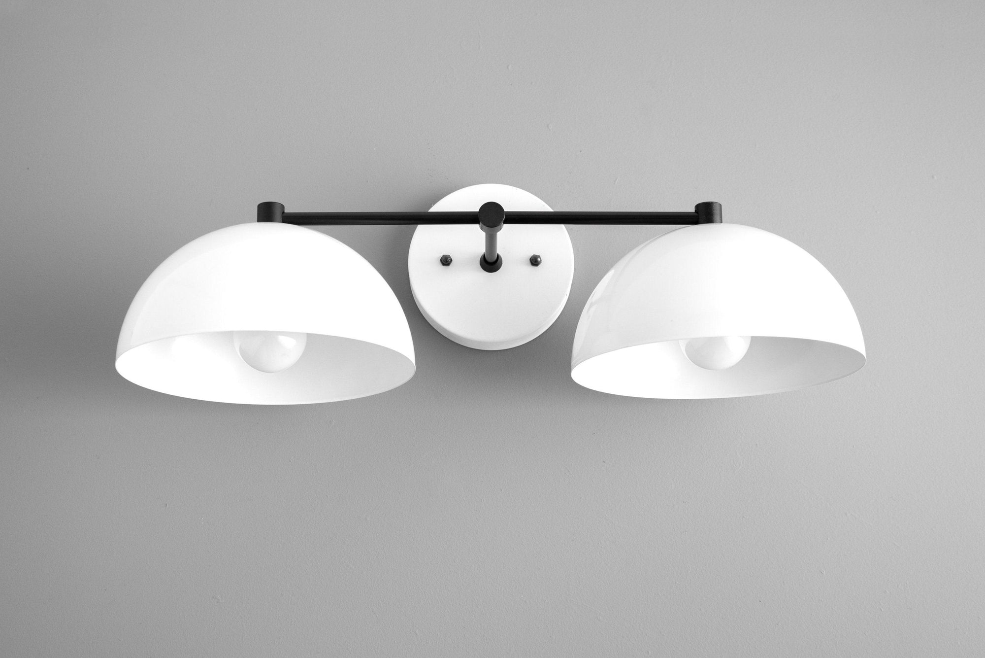 VANITY LIGHT MODEL NO. 1422