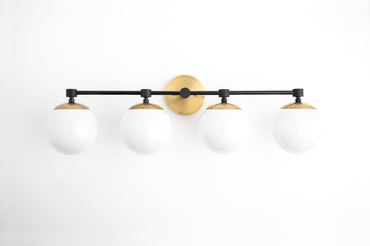 VANITY LIGHT MODEL NO. 7748