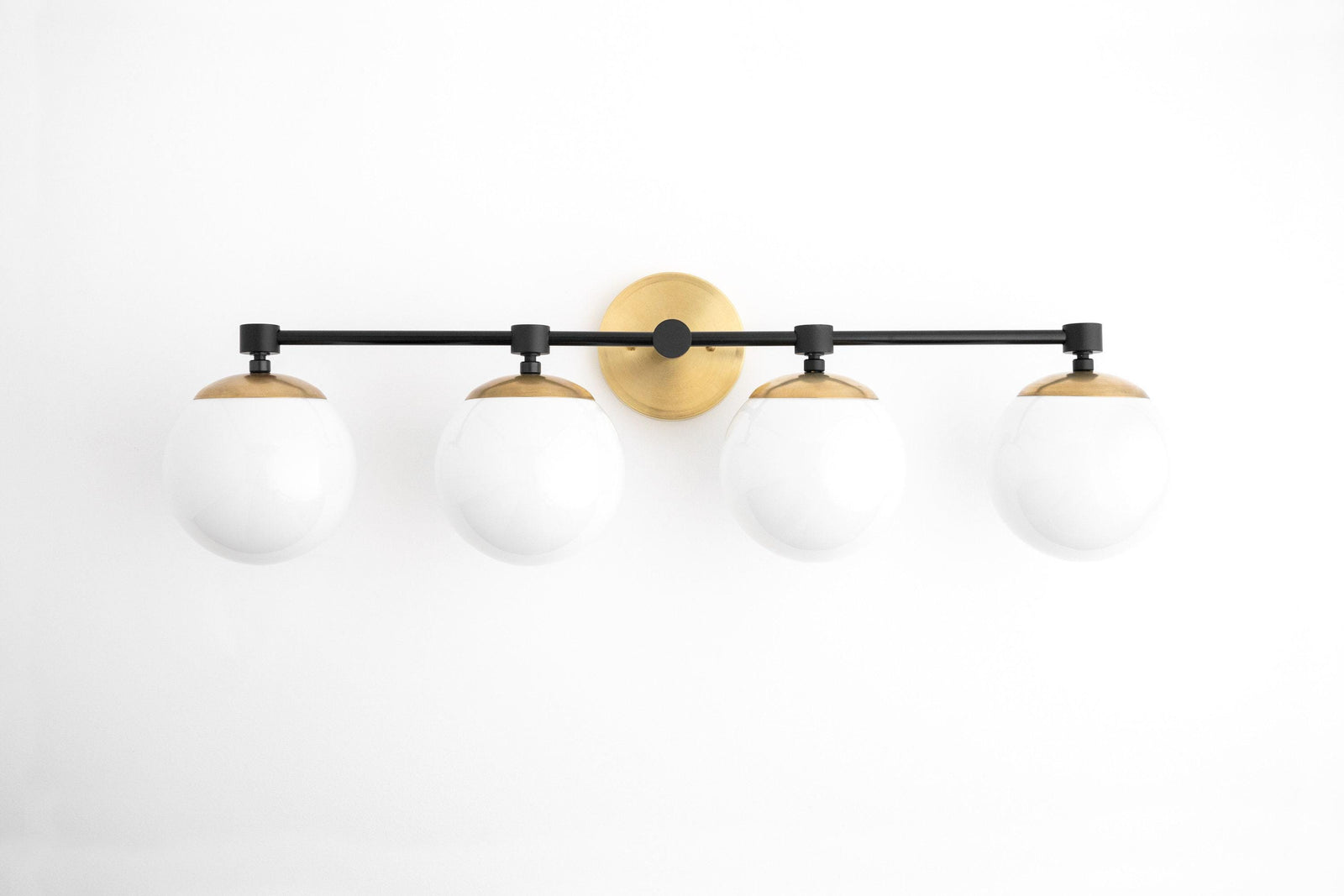 VANITY LIGHT MODEL NO. 7748