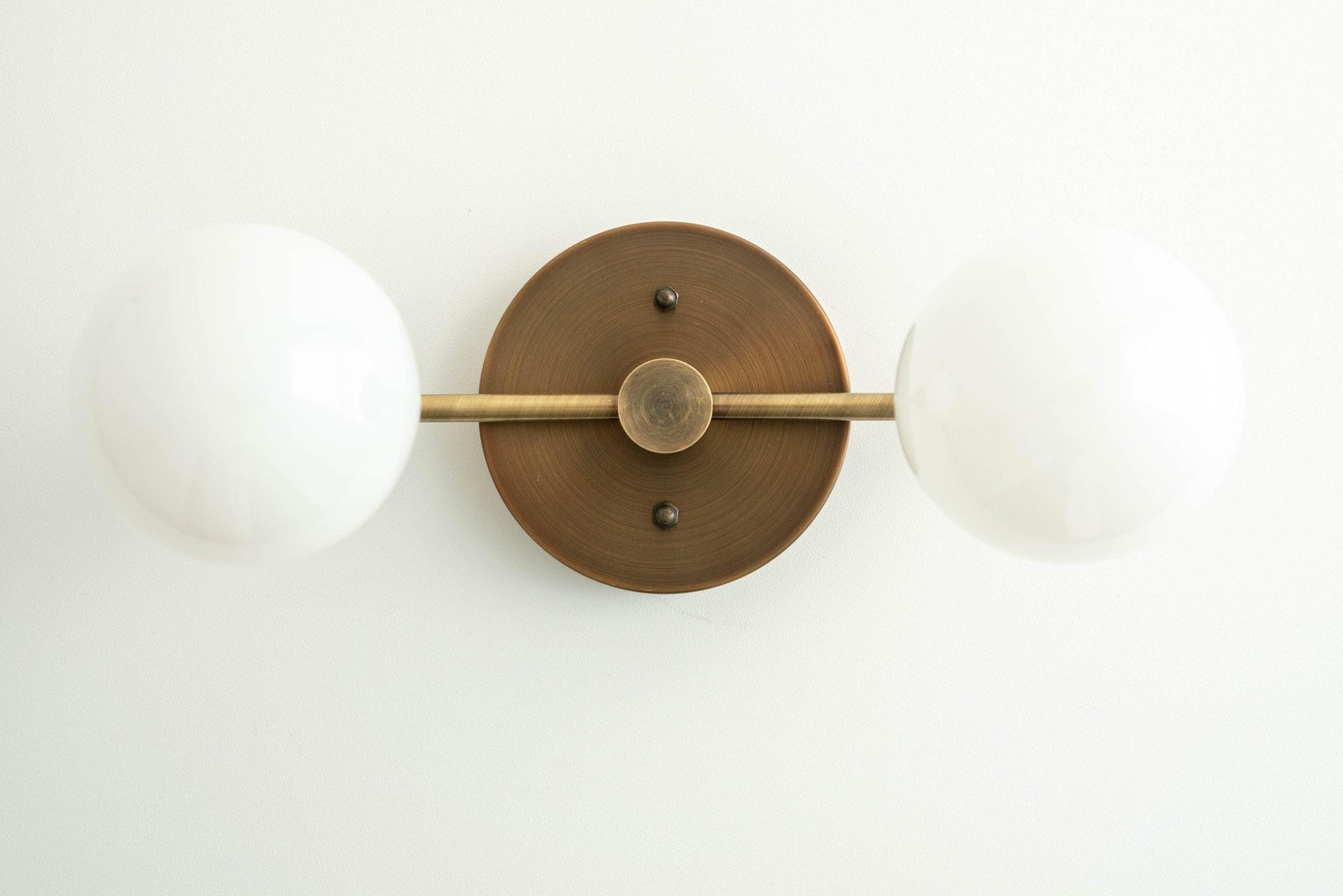 VANITY LIGHT MODEL NO. 7826