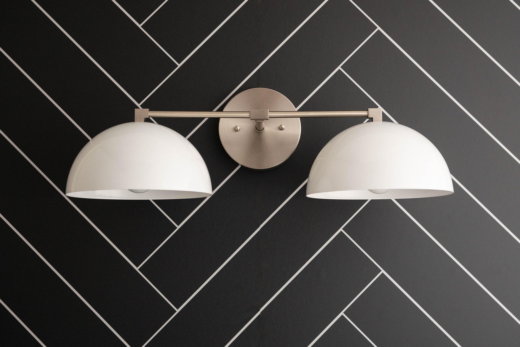 VANITY LIGHT MODEL NO. 1422