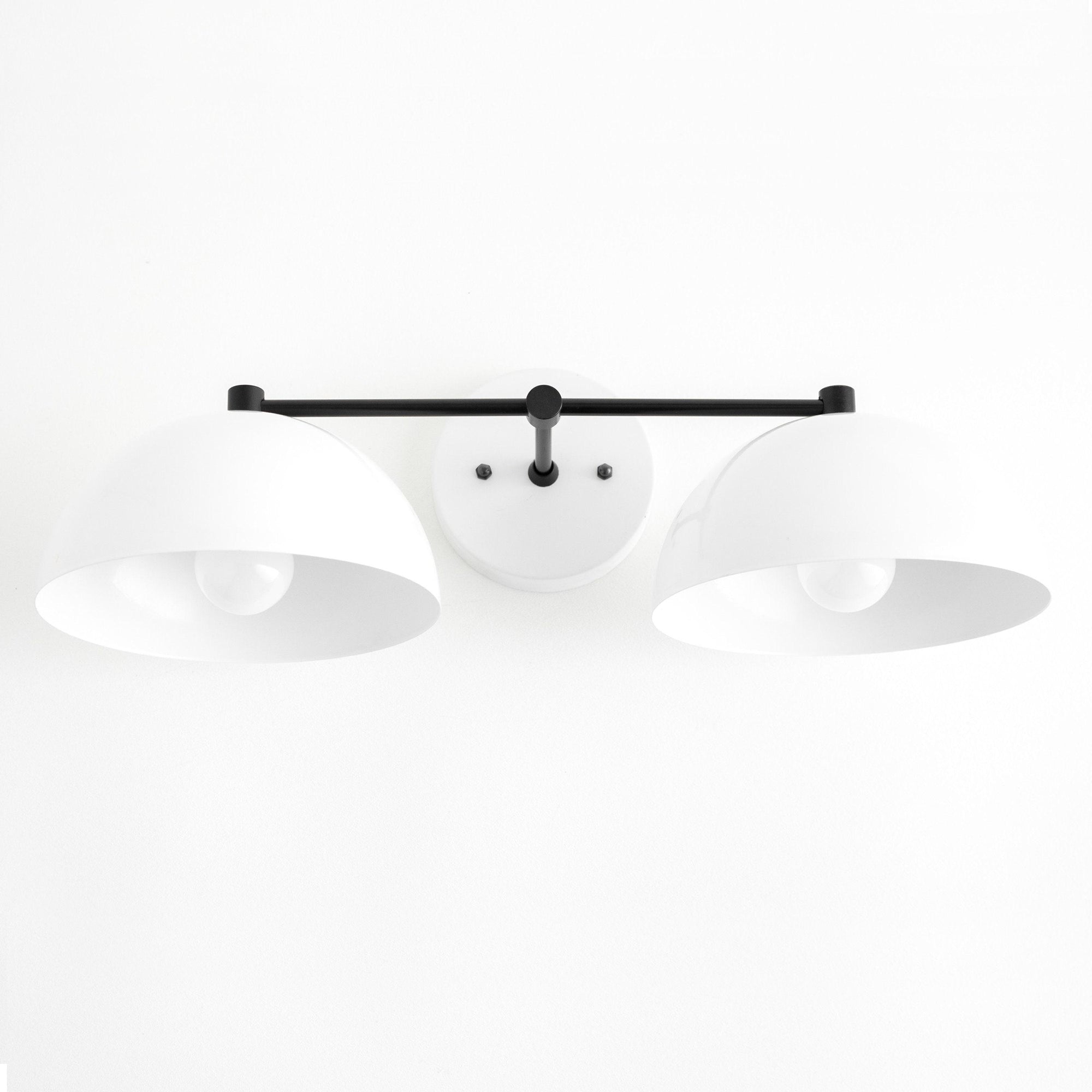 VANITY LIGHT MODEL NO. 1422