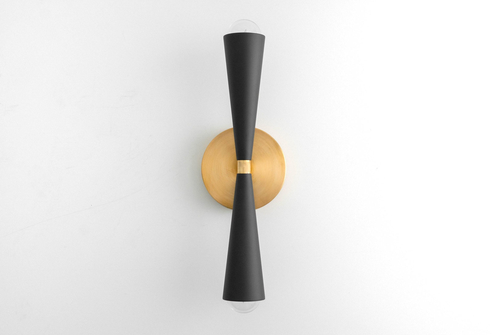 SCONCE MODEL NO. 8113