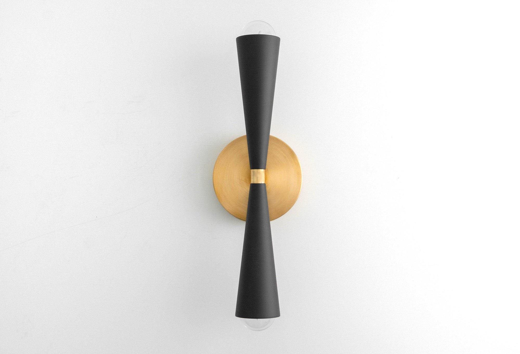 SCONCE MODEL NO. 8113