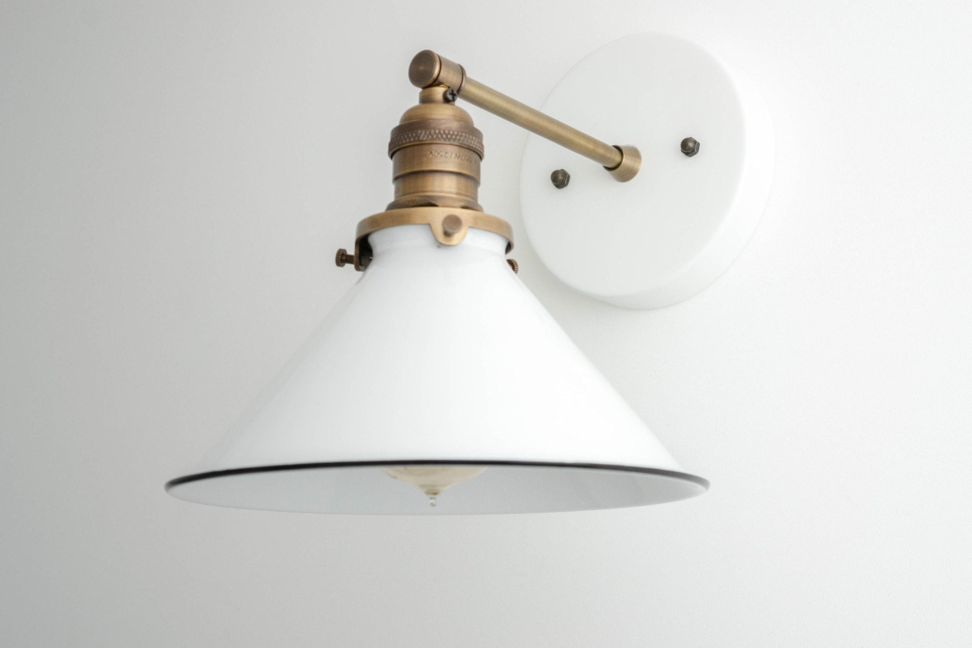 SCONCE MODEL NO. 0577