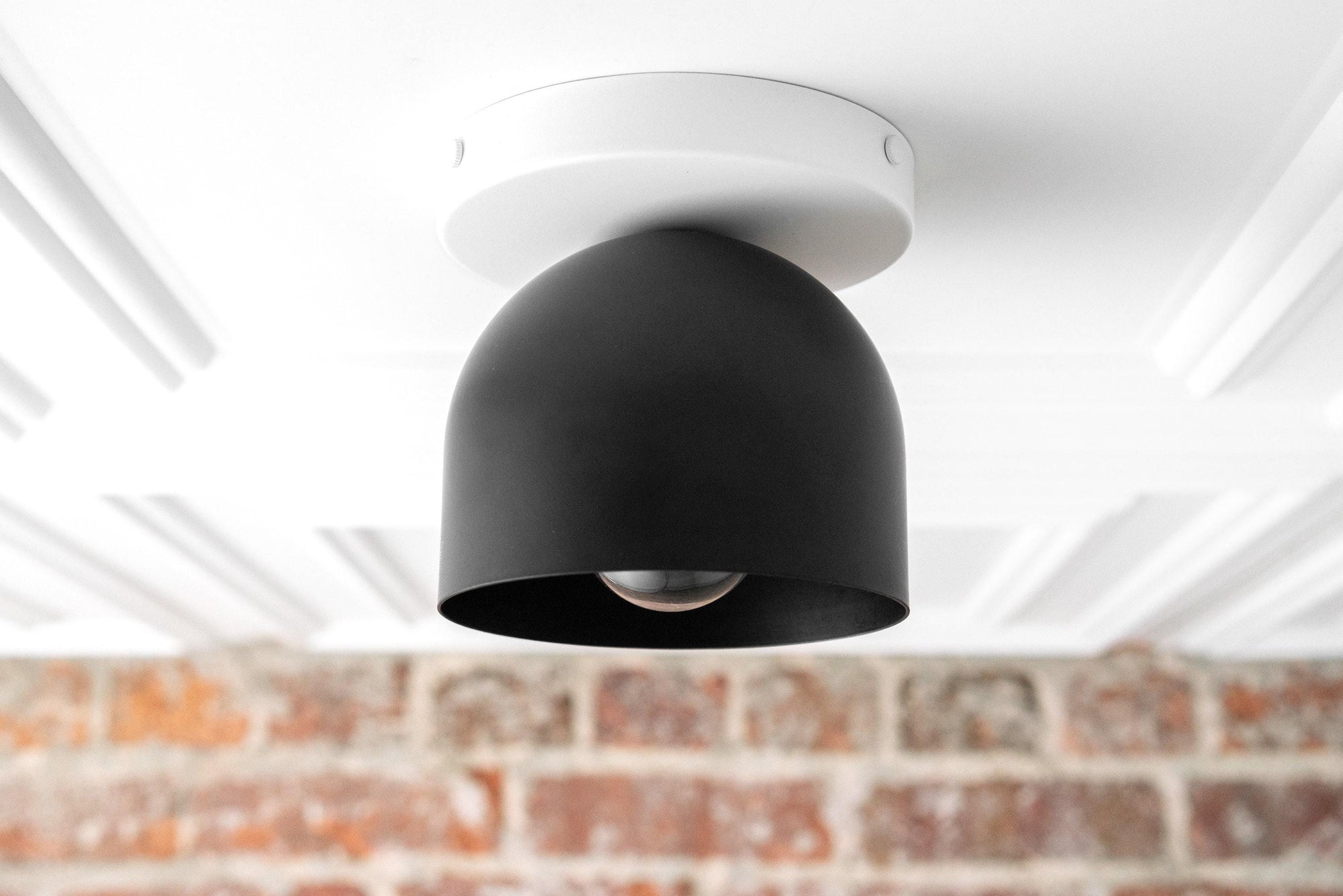 CEILING LIGHT MODEL NO. 1107