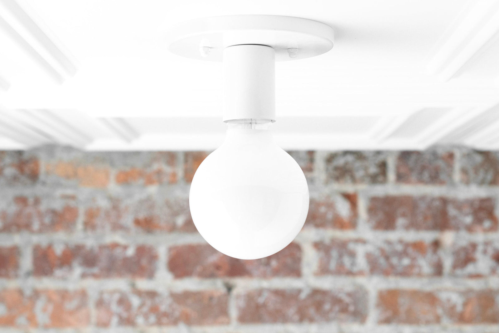 CEILING LIGHT MODEL NO. 2057