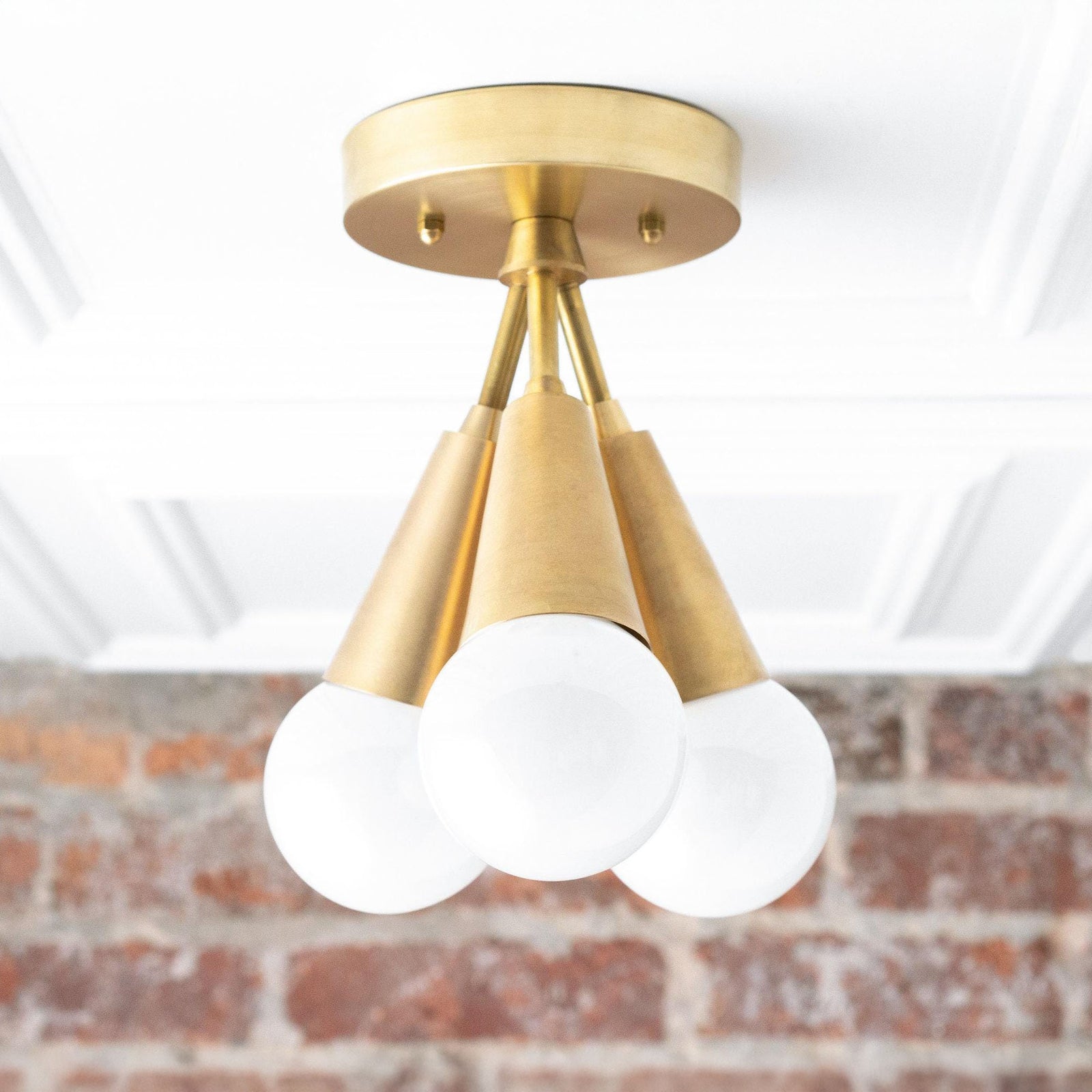 CEILING LIGHT MODEL NO. 0077