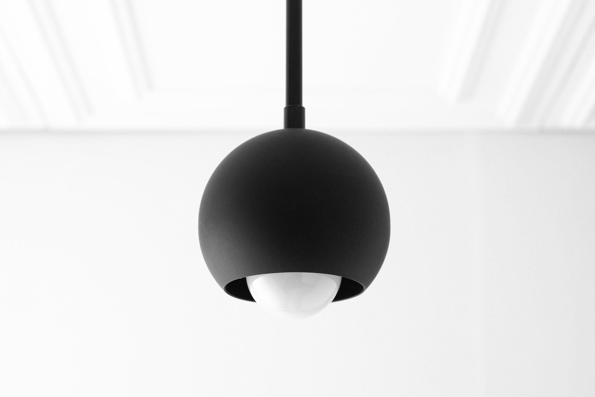 PENDANT MODEL NO. 7003