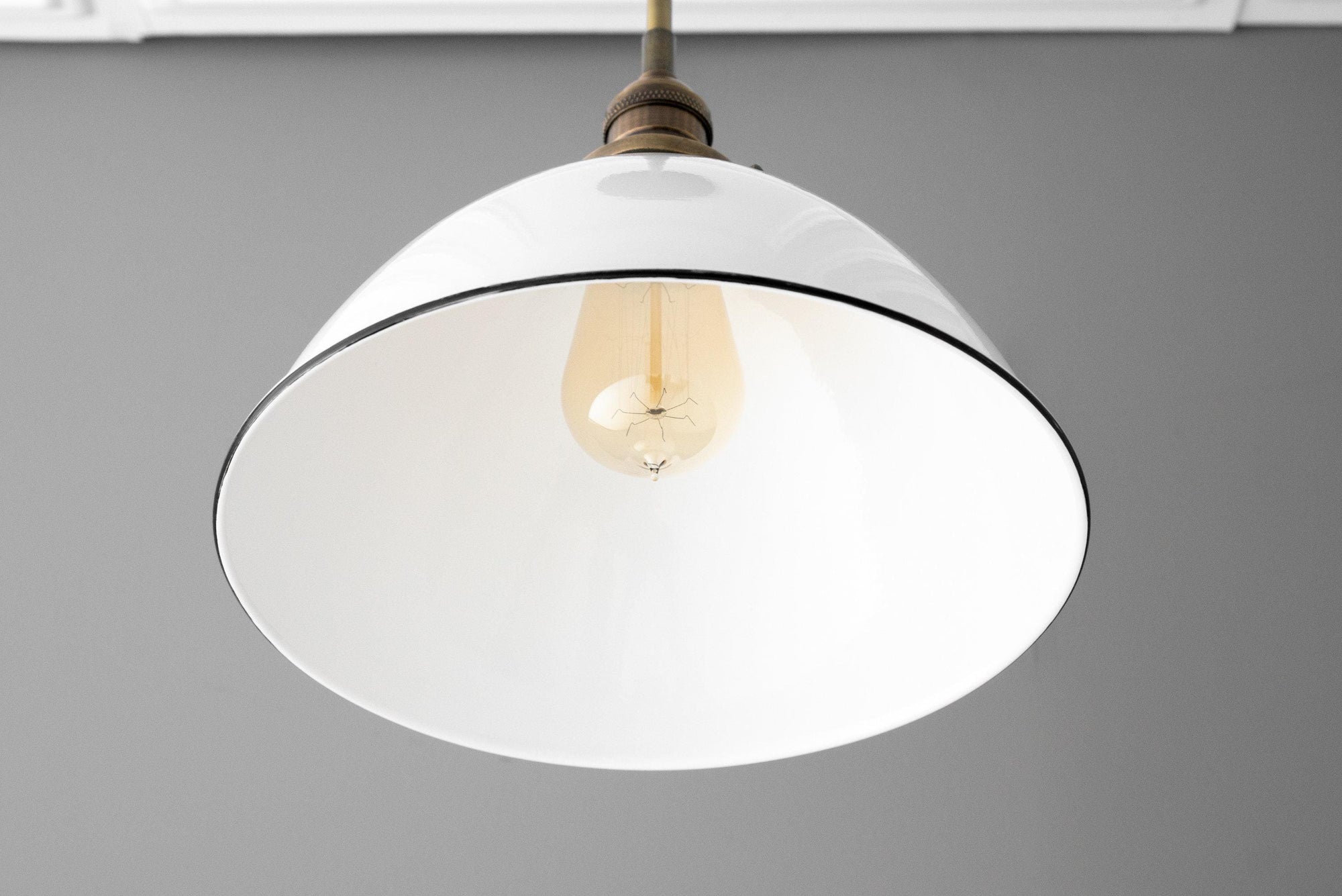 PENDANT MODEL NO. 8906