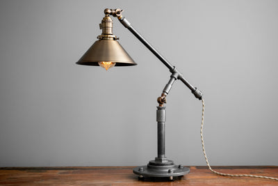 TABLE LAMP MODEL No. 8480