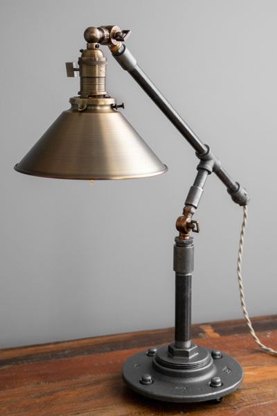 TABLE LAMP MODEL No. 8480