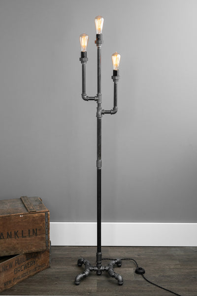 FLOOR LAMP MODEL No. 1937