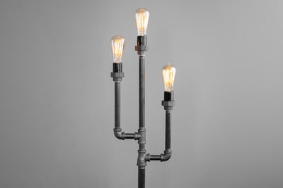 FLOOR LAMP MODEL No. 1937