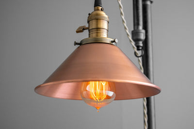FLOOR LAMP MODEL No. 2351