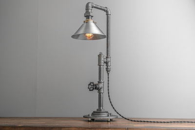 TABLE LAMP MODEL No. 4839