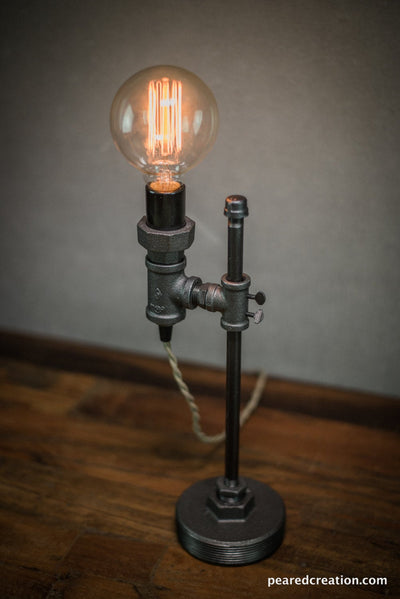 TABLE LAMP MODEL No. 1051