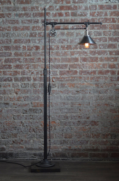 FLOOR LAMP MODEL No. 3355