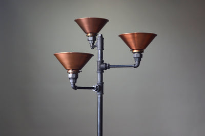 FLOOR LAMP MODEL No. 7634