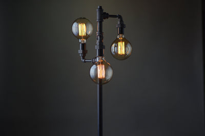 FLOOR LAMP MODEL No. 8791