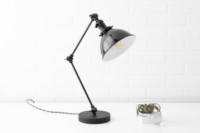 TABLE LAMP MODEL No. 9746 - Peared Creation
