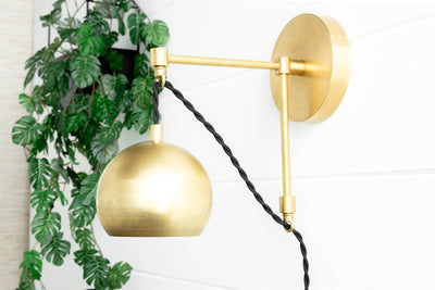 PLUG IN LIGHT MODEL No. 5062