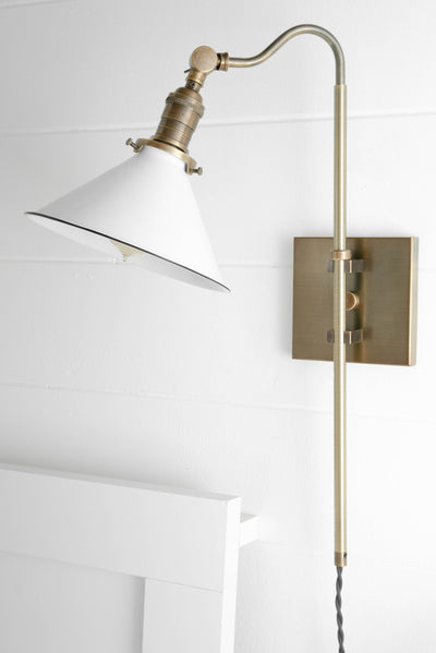 SCONCE MODEL No. 1066