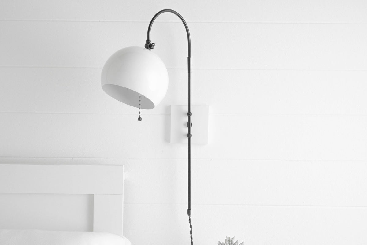 PLUG IN LIGHT MODEL No. 0368 Peared Creation