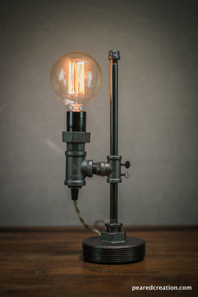 TABLE LAMP MODEL No. 1051
